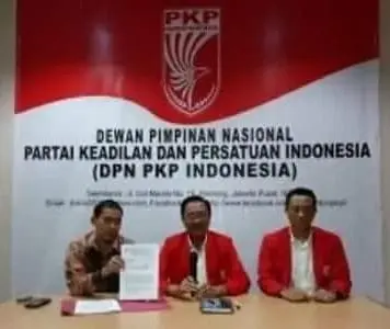 PKPI Cut Meutia Bantah Klaim DPP Belot ke Hendro PKPI Cut Meutia Bantah Klaim DPP Belot ke Hendro