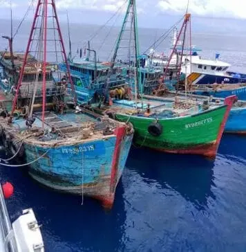 10 Kapal Ikan Asing Ilegal Ditangkap 10 Kapal Ikan Asing Ilegal Ditangkap