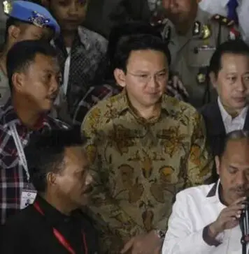 9 Jam Diperiksa Bareskrim, Ahok Dicecar 27 Pertanyaan 9 Jam Diperiksa Bareskrim, Ahok Dicecar 27 Pertanyaan