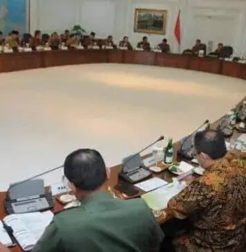 Menteri Kabinet Jangan Gaduh Lagi di Depan Publik