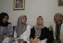 Orang Tua Puput Melati Curhat Merasa Ada Keanehan Pada Putrinya Orang Tua Puput Melati Curhat Merasa Ada Keanehan Pada Putrinya