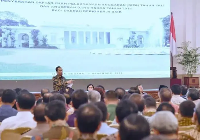 Serahkan DIPA 2017, Presiden Jokowi: Jangan Ada Serupiah pun Uang APBN Dikorupsi Serahkan DIPA 2017, Presiden Jokowi: Jangan Ada Serupiah pun Uang APBN Dikorupsi