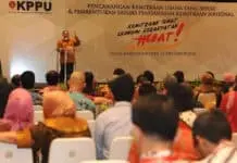 Usaha Besar Harus Angkat Produktivitas UKM Usaha Besar Harus Angkat Produktivitas UKM