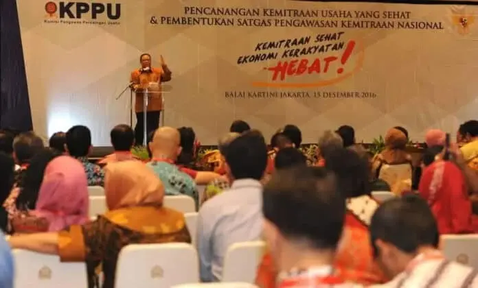 Usaha Besar Harus Angkat Produktivitas UKM Usaha Besar Harus Angkat Produktivitas UKM