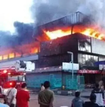 Api Kebakaran Pasar Senen Baru Padam Setelah 20 Jam