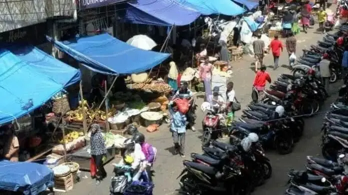 Kemenkop akan Revitalisasi 51 Pasar Rakyat Tahun ini Kemenkop akan Revitalisasi 51 Pasar Rakyat Tahun ini