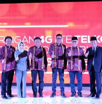 Telkomsel Hadirkan 4G LTE di Seluruh Ibukota Kabupaten se-Sumatera Telkomsel Hadirkan 4G LTE di Seluruh Ibukota Kabupaten se-Sumatera