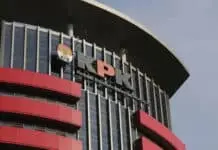 Kasus Dugaan Suap Hakim MK, KPK Periksa Dirut PT Pertani Kasus Dugaan Suap Hakim MK, KPK Periksa Dirut PT Pertani