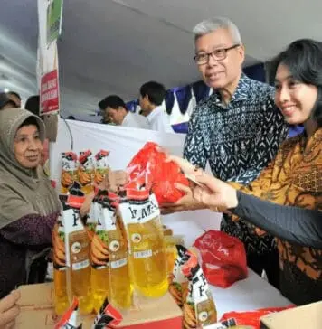 Kemenkop Gelar Pasar Murah dan Bazaar Ramadhan