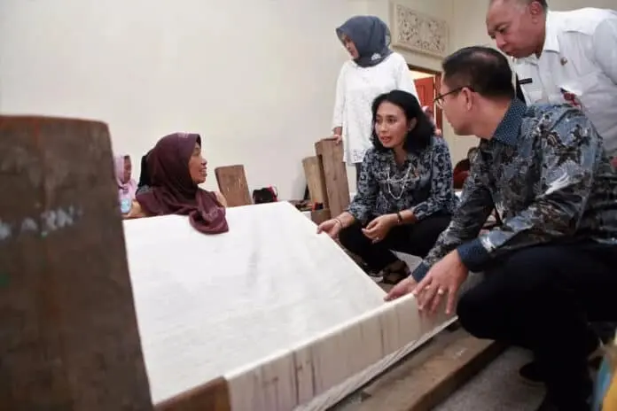 Dekranas Apresiasi Jatimnomics Atasi Kendala Klasik UKM Dekranas Apresiasi Jatimnomics Atasi Kendala Klasik UKM