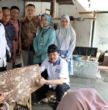 Tembus Pasar Global, Batik Ariri Cirebon Didominasi Buyer Jepang Tembus Pasar Global, Batik Ariri Cirebon Didominasi Buyer Jepang