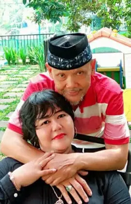 Istri Wingky Harun Bacakan Puisi &lsquo;Cuma Emak Yang Tahu Rasanya&rsquo; di Panggung Rakyat Kemayoran