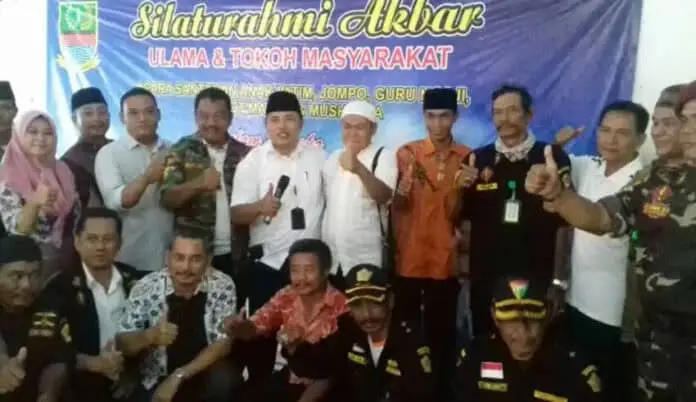 IWO dan C Radio 105,6 FM Santuni 500 Anak Yatim IWO dan C Radio 105,6 FM Santuni 500 Anak Yatim