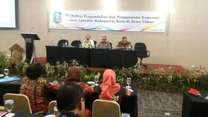 Kemenkop dan UKM Awasi 12 Koperasi Bermasalah Kemenkop dan UKM Awasi 12 Koperasi Bermasalah