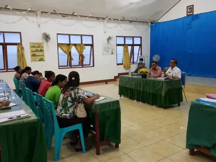 Berdayakan Usaha Mikro, Kemenkop Beri Bantuan 18 WP Flores Timur Berdayakan Usaha Mikro, Kemenkop Beri Bantuan 18 WP Flores Timur