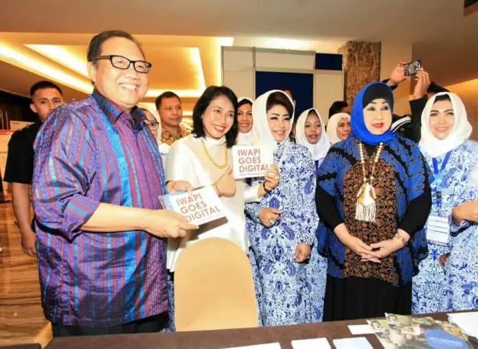 Menkop Apresiasi Program Iwapi Goes Digital Menkop Apresiasi Program Iwapi Goes Digital