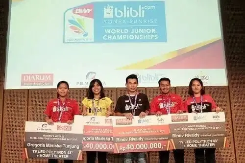 PB Dajrum dan PB Mutiara Cardinal Berikan Bonus pada Juara Dunia Junior PB Dajrum dan PB Mutiara Cardinal Berikan Bonus pada Juara Dunia Junior