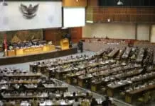 Bahas Pabrik Petasan, Menakertrans Tidak Hadiri Raker dengan DPR RI Bahas Pabrik Petasan, Menakertrans Tidak Hadiri Raker dengan DPR RI