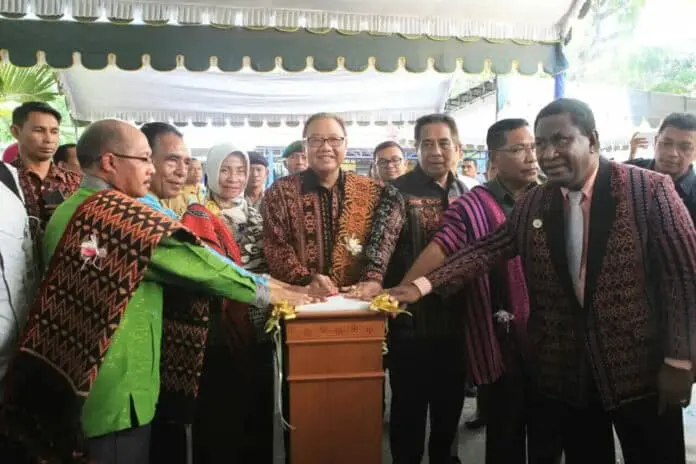 Penyalur KUR, Menkop: Kopdit Obor Mas Terbukti Berkualitas Penyalur KUR, Menkop: Kopdit Obor Mas Terbukti Berkualitas