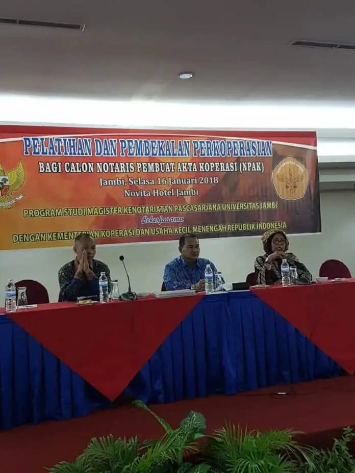 Mahasiswa dan Alumni Magister Kenotariatan Univ Jambi Dapat Pembekalan Perkoperasian Mahasiswa dan Alumni Magister Kenotariatan Univ Jambi Dapat Pembekalan Perkoperasian