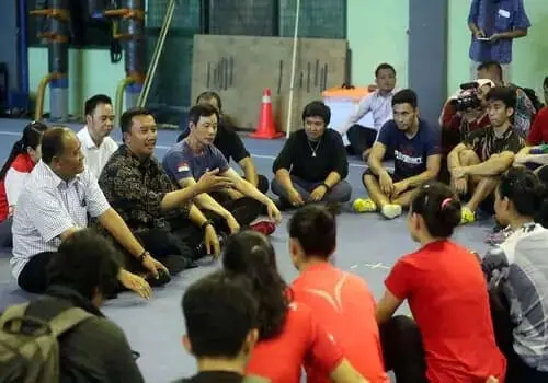 Menpora Tawarkan PP PON Cibubur Jadi Tempat Pelatnas Wushu Menpora Tawarkan PP PON Cibubur Jadi Tempat Pelatnas Wushu