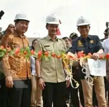 Zumi Zola Beri Bukti Serius Perangi Korupsi Zumi Zola Beri Bukti Serius Perangi Korupsi