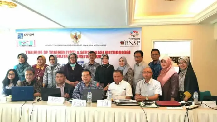 Kemenkop dan UKM Gelar Uji Kompetensi Pendamping UMKM Kemenkop dan UKM Gelar Uji Kompetensi Pendamping UMKM