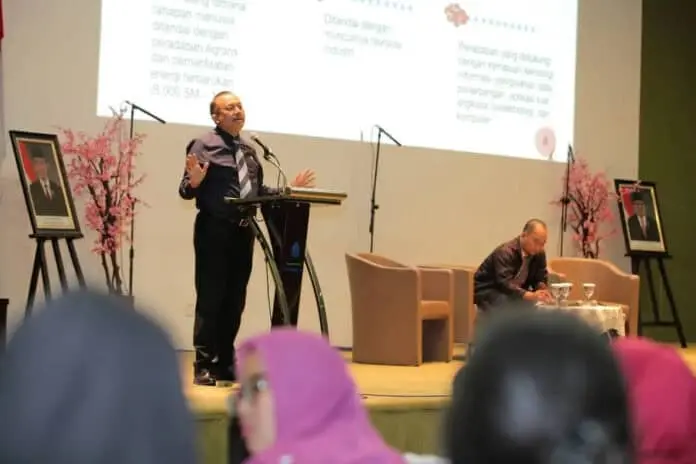 Kemenkop UKM Dorong Wirausaha Mahasiswa Perkuat Kreativitas dan Teknologi Kemenkop UKM Dorong Wirausaha Mahasiswa Perkuat Kreativitas dan Teknologi