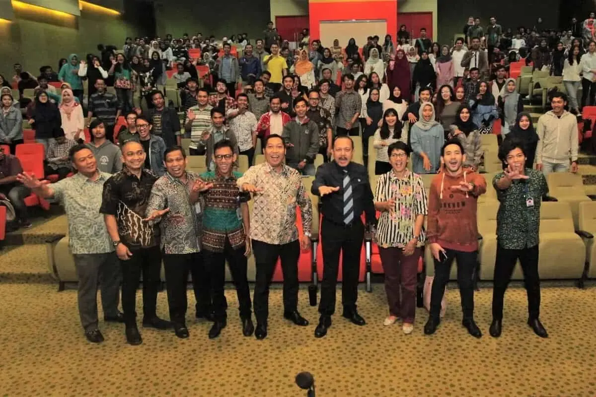 Kemenkop UKM Dorong Wirausaha Mahasiswa Perkuat Kreativitas dan Teknologi Kemenkop UKM Dorong Wirausaha Mahasiswa Perkuat Kreativitas dan Teknologi