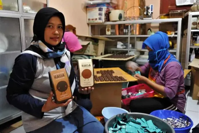 Didukung KUR dan WP, Omzet Usaha Mikro Garut Capai Rp 1,79 Triliun Didukung KUR dan WP, Omzet Usaha Mikro Garut Capai Rp 1,79 Triliun