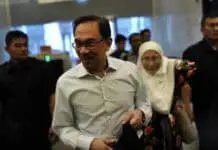 Anwar Ibrahim, Resmi Bebas Dari Hukuman Penjara Yang Dia Jalani Selama 5 Tahun Anwar Ibrahim, Resmi Bebas Dari Hukuman Penjara Yang Dia Jalani Selama 5 Tahun