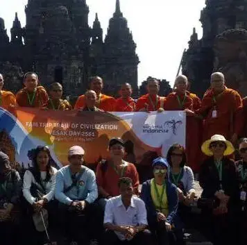 Kemenpar Menyelenggarakan Familirization Trip (Famtrip) Vesak Day 2562 BE Kemenpar Menyelenggarakan Familirization Trip (Famtrip) Vesak Day 2562 BE