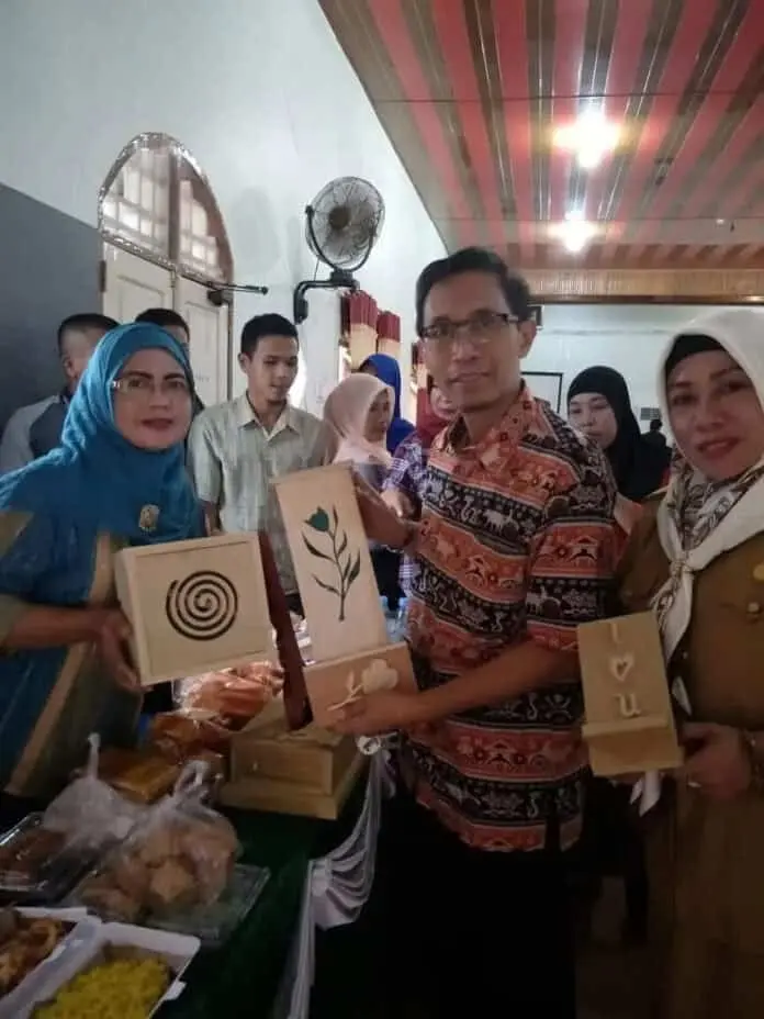Bantuan Wirausaha Pemula “Pecah Telor” di Kabupaten Kolaka Utara Bantuan Wirausaha Pemula “Pecah Telor” di Kabupaten Kolaka Utara