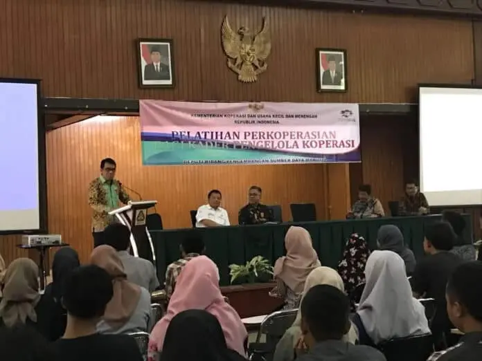 Kader Koperasi Diharapkan Mampu Beri Rekomendasi dan Rencana Aksi Kader Koperasi Diharapkan Mampu Beri Rekomendasi dan Rencana Aksi