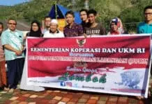 Kemenkop dan UKM Beri Bantuan Bagi Penyuluh Koperasi Korban Gempa Lombok Kemenkop dan UKM Beri Bantuan Bagi Penyuluh Koperasi Korban Gempa Lombok