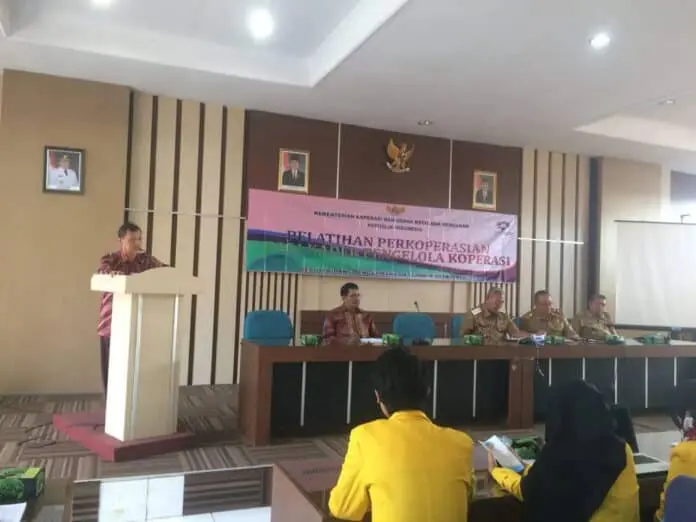 Pendidikan Perkoperasian Penting untuk Raih Kepercayaan Pendidikan Perkoperasian Penting untuk Raih Kepercayaan