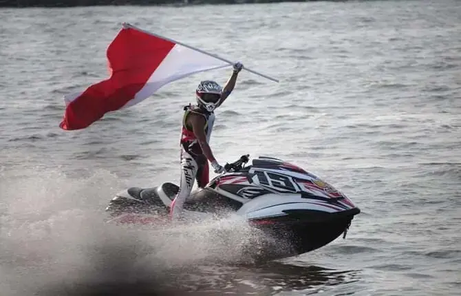 Jetski Akhirnya Sumbang Emas Jetski Akhirnya Sumbang Emas