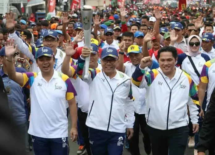Antusiasme Masyarakat Lampung Padati Prosesi Kirab Obor Asian Games 2018