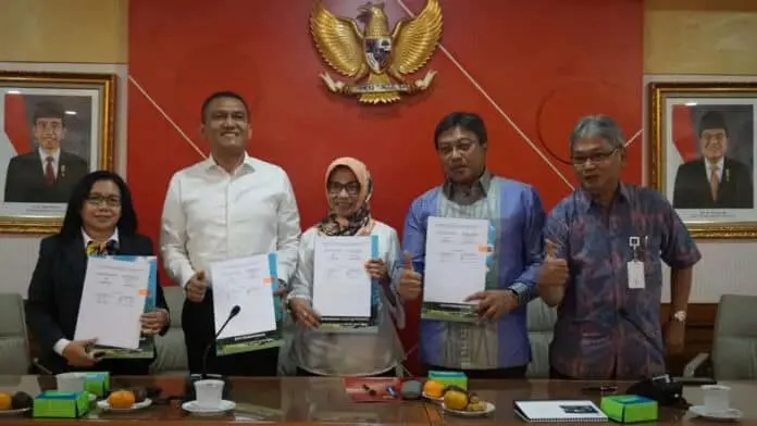 Kemenkop-BPKP Teken Hasil Audit Tagihan Imbal Jasa Penjaminan KUR Kemenkop-BPKP Teken Hasil Audit Tagihan Imbal Jasa Penjaminan KUR