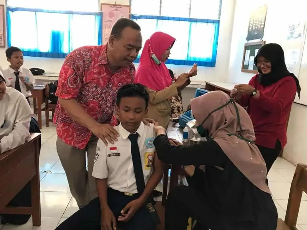 Dampingi Imunisasi Difteri, Nanang Kurniawan: Bangsa Besar Perlu Generasi Muda yang Sehat dan Kuat