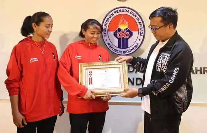 Bonus Asian Games Lena-Leni untuk Bangun Rumah Orang Tua Bonus Asian Games Lena-Leni untuk Bangun Rumah Orang Tua