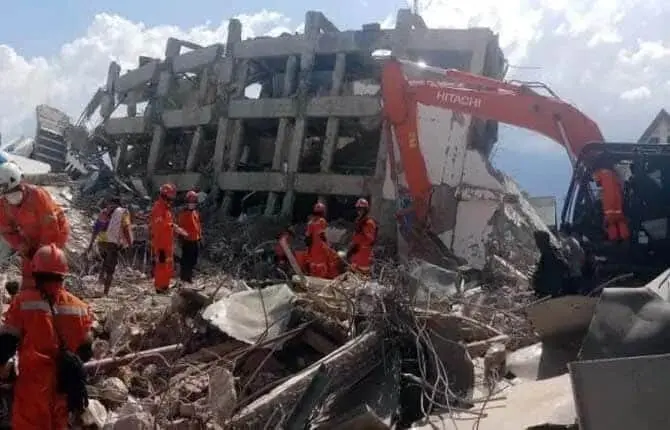 Empat Atlet Paralayang Meninggal, Jadi Korban Gempa di Palu Empat Atlet Paralayang Meninggal, Jadi Korban Gempa di Palu