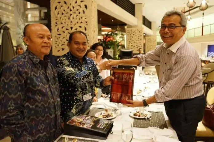 RI- Malaysia Tindak Lanjuti Kerja Sama Pengembangan Ukiran Kayu RI- Malaysia Tindak Lanjuti Kerja Sama Pengembangan Ukiran Kayu