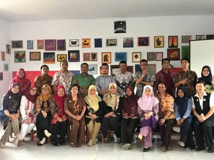 Peringati Hari Guru, Nanang Kurniawan: Pemprov Banten Bertanggung Jawab Dalam Penyediaan Sarpras SMA Peringati Hari Guru, Nanang Kurniawan: Pemprov Banten Bertanggung Jawab Dalam Penyediaan Sarpras SMA