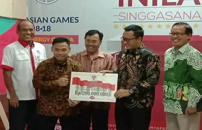 Raih Gelar Juara Dunia, Eko Yuli Dapat Bonus Rp 200 Juta Raih Gelar Juara Dunia, Eko Yuli Dapat Bonus Rp 200 Juta
