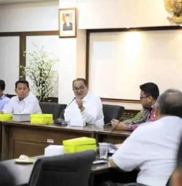 Koperasi Mesti Jadi Backbone UMKM Koperasi Mesti Jadi Backbone UMKM