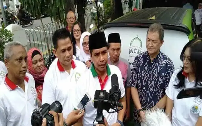MCM Gelar Aksi Bersih-Bersih di Masjid Cut Meutia Jakarta