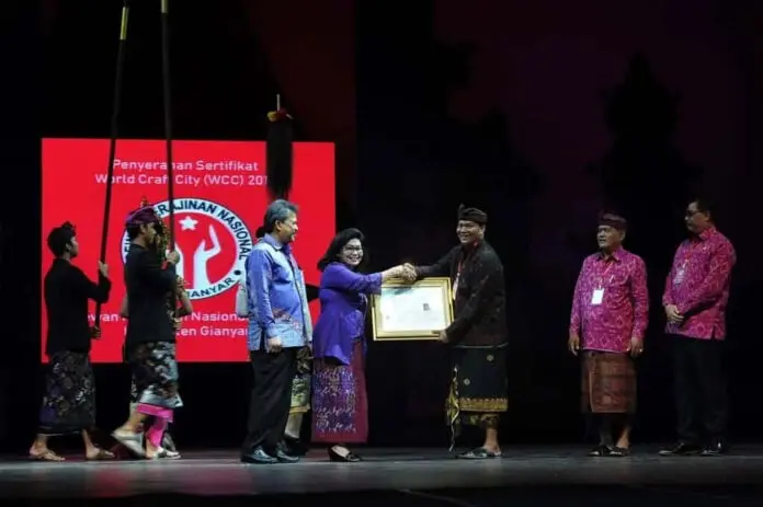 Mufidah Jusuf Kalla Dorong Gianyar Kembangkan Produk Kerajinan Mufidah Jusuf Kalla Dorong Gianyar Kembangkan Produk Kerajinan