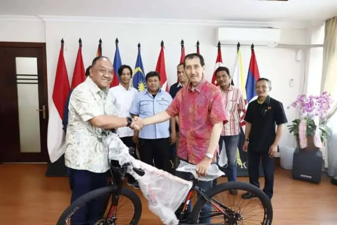 Ketum KONI Pusat Apresiasi Funwalk Siwo PWI Pusat 2019