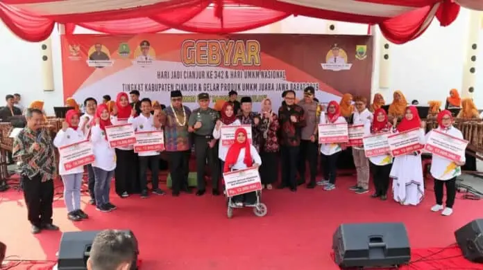 Kepala Daerah Diminta Gunakan Kewenangannya Bantu Kembangkan Usaha Mikro Kepala Daerah Diminta Gunakan Kewenangannya Bantu Kembangkan Usaha Mikro